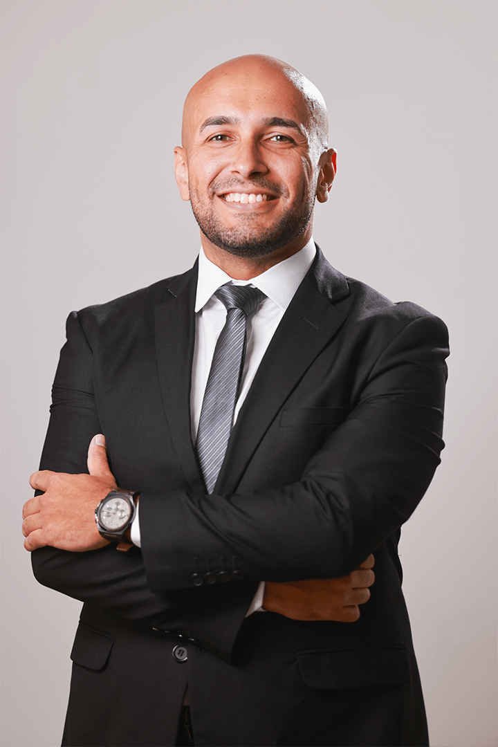 Dr. Douglas Mencias Bianchi